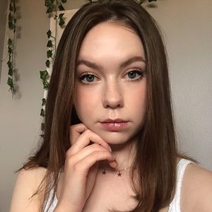 Meet your Posher, Annika